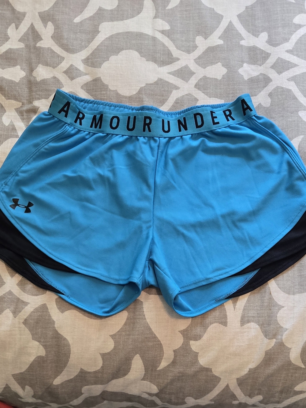 Under Armour Bright Teal Women’s Athletic Shorts with Black Trim, Size SMALL